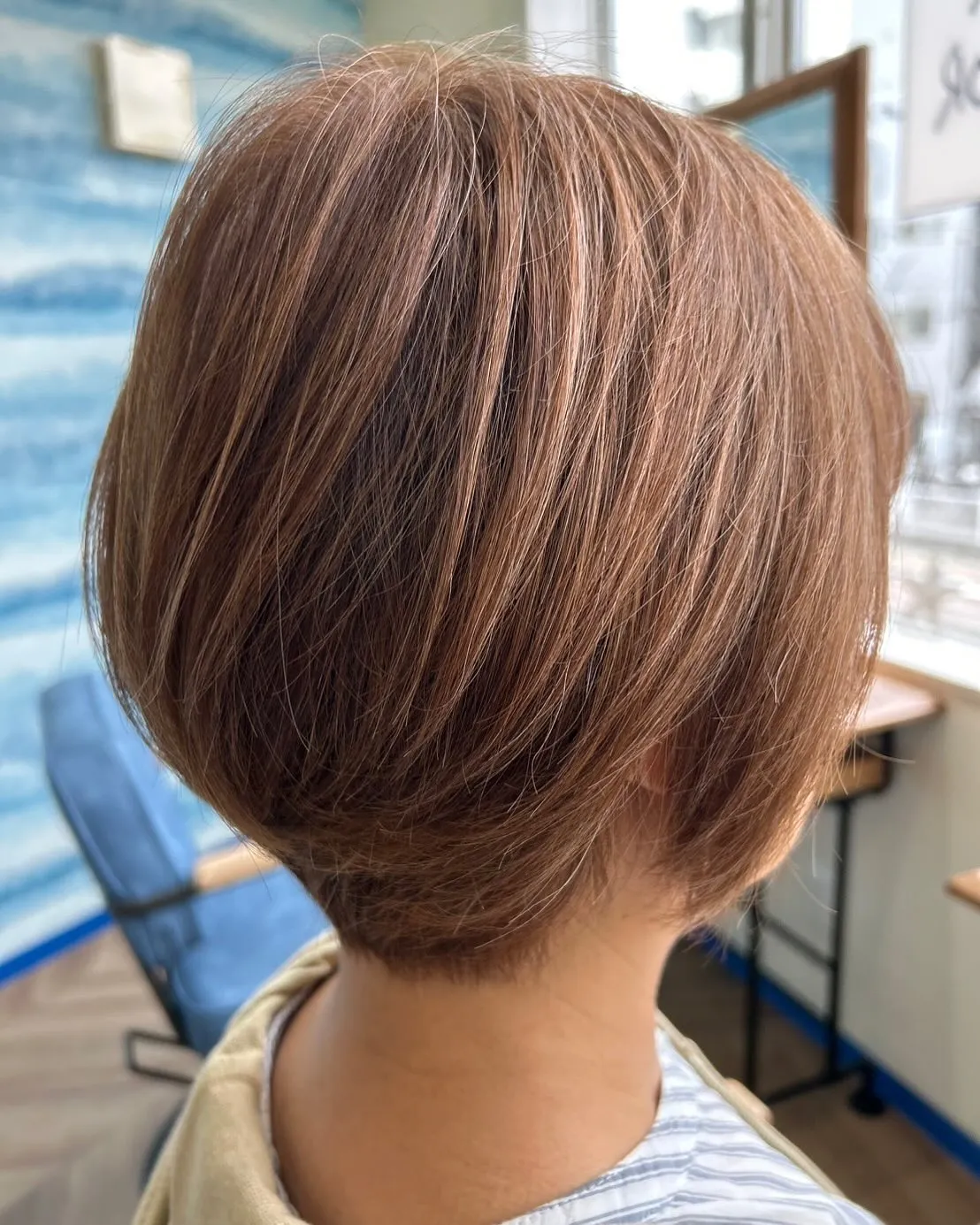グレイヘアぼかしカラーショート💫